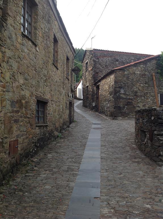 Patio Do Xisto Villa Gondramaz ภายนอก รูปภาพ